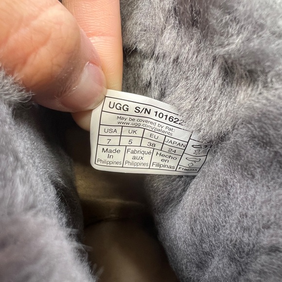 UGG Uggs Austrailia Gray Suede Classic II 2 Mini Boots Boot Cozy Fur - Picture 5 of 6
